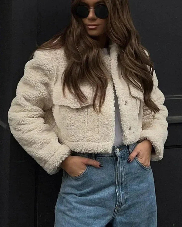 Emma's teddy short jacket: timeless and high quality