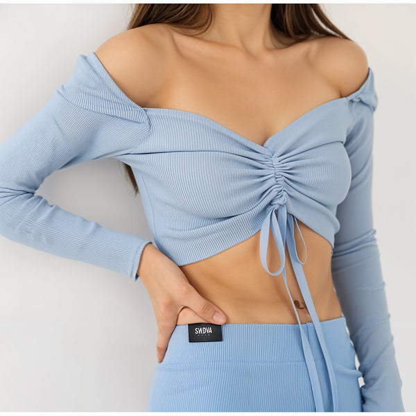 Leonie | Women's long-sleeved top with ruffles