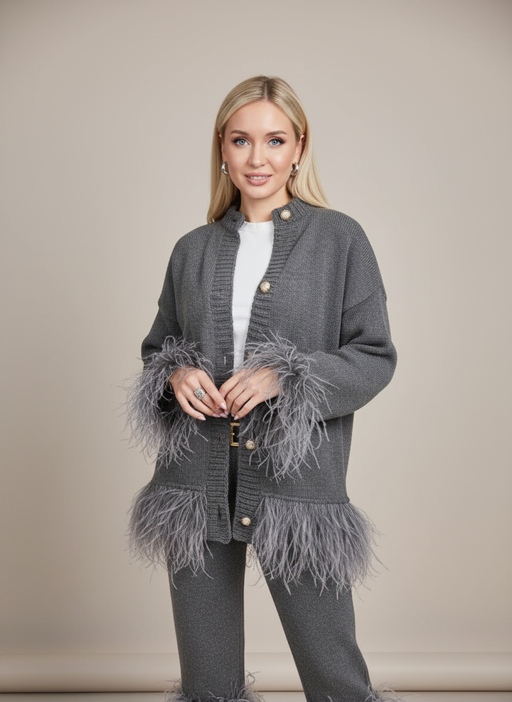 Geraldina Feather Cardigan: Elegant knitwear