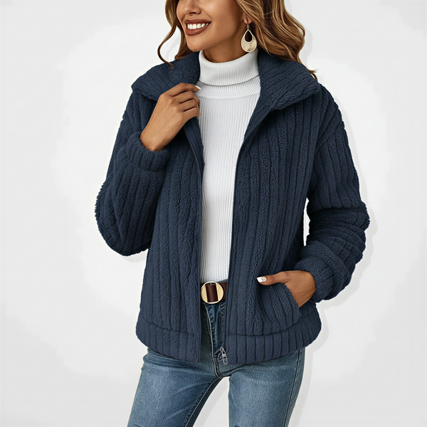 Emma's cuddly knit jacket: casual & trendy zip
