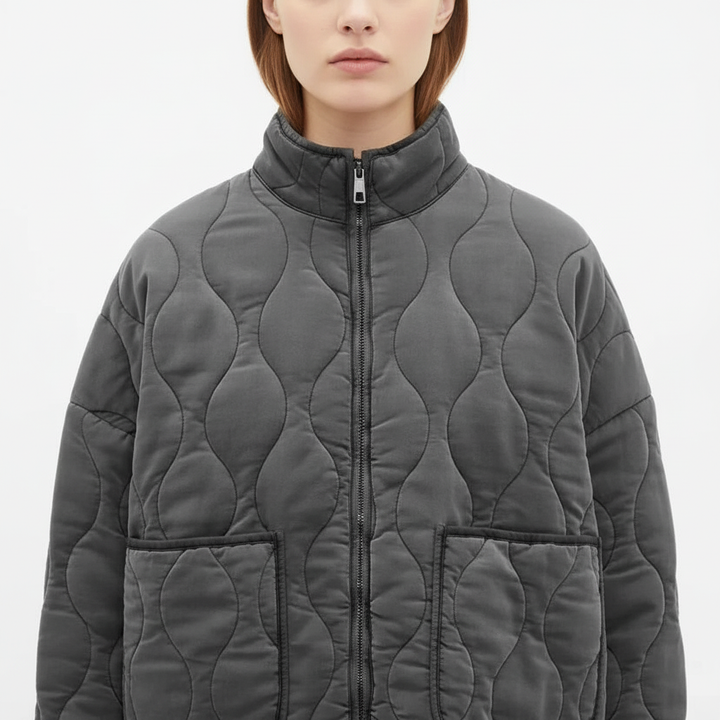 Lena's quilted jacket with wave pattern - leisure chic