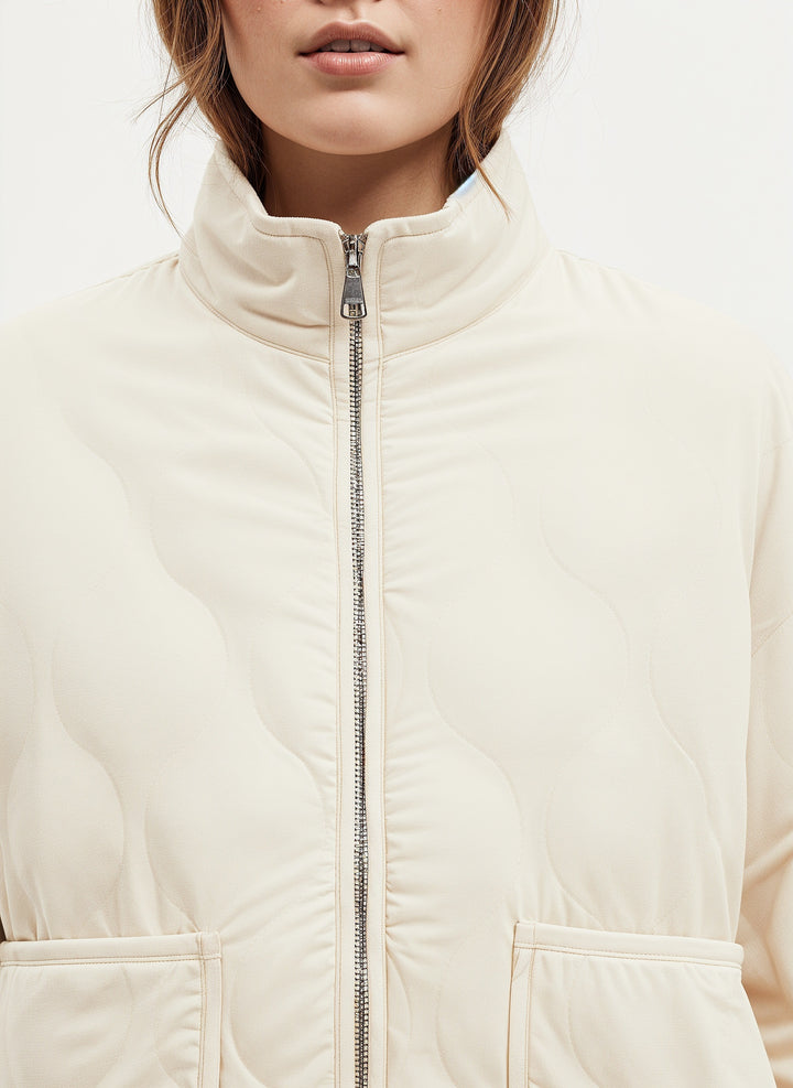 Lena's quilted jacket with wave pattern - leisure chic