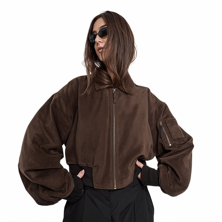 Max's vintage suede bomber jacket – casual chic