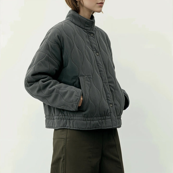 Lena's quilted jacket with wave pattern - leisure chic