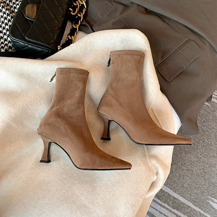 Clara | Elegant women's ankle boots with pointed toes